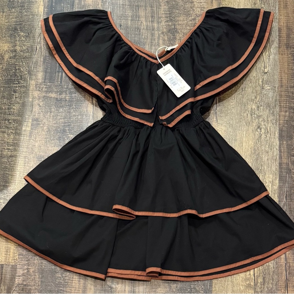 Beatrice Contrast Trim Dress NWT